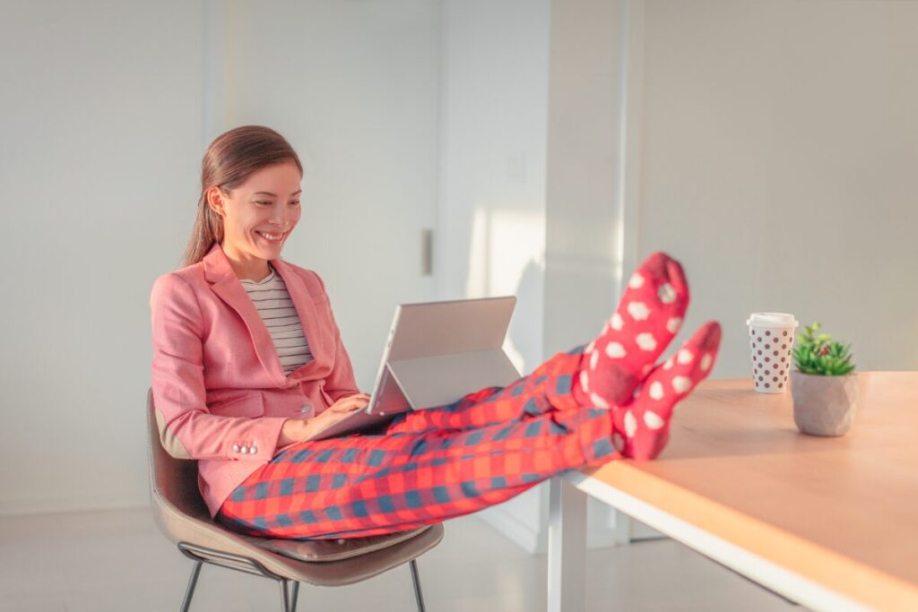 Home Office e pijama combinam?