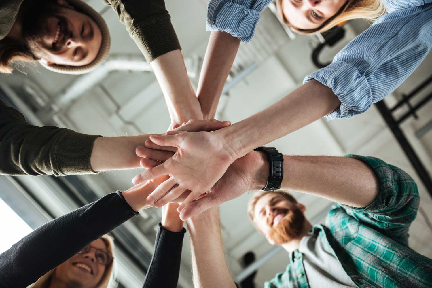 No momento, você está visualizando Trabalho híbrido: Manter a Equipe Engajada sem sobrecarga